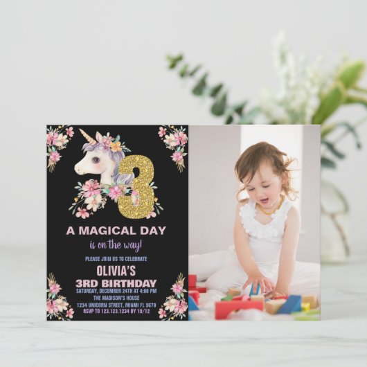 Floral Unicorn Anniversaire Invitations Parties sc (Debout devant)