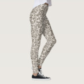 Floral Vines Pattern – Elegant Twisting Botanical  Leggings (Rechts)