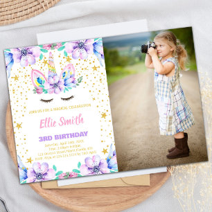 Floral violet licorne Anniversaire Invitations ave