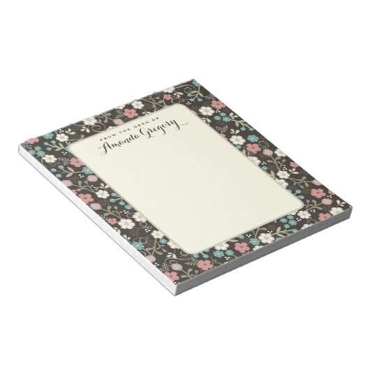 Floral Whimsy Personalized Desk Notitieblok | Zwar (Schuin)