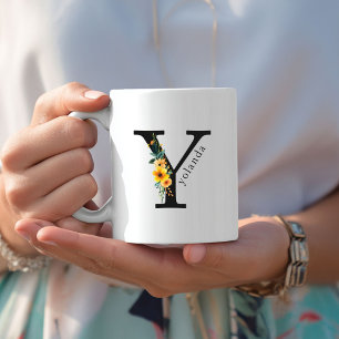 Floral Y Monogram Mok met bewerkbare naam