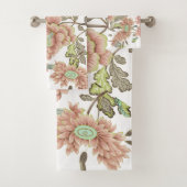 Florals Bleek Roze, Blauw op Wit Bad Handdoek (Insitu)