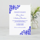 Florals Royal Blue Wedding Invitation Kaart (Staand voorkant)