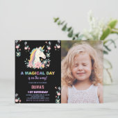 Florals Unicorn Anniversaire Invitations avec phot (Debout devant)