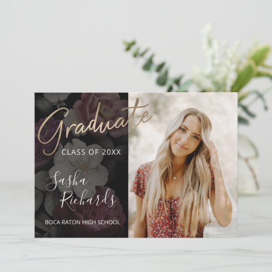 Flore foncée Faire-part de graduation (Debout devant)