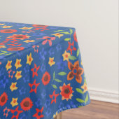 Flore rétro chic imprimé sur nappe bleue (In Situ)