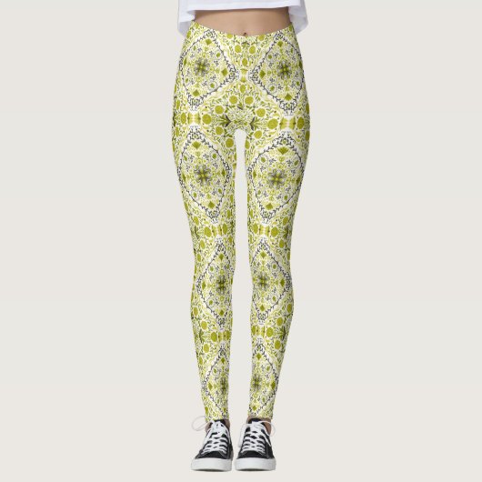 Florence-tegel in groen leggings (Voorkant)