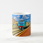 Florence Train Arrives op Lucca Platform, Mok (Center)