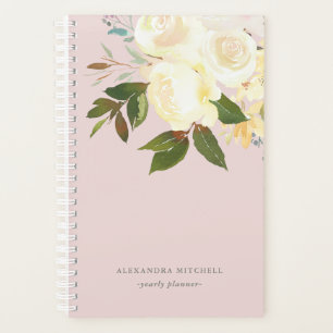 Flores d'ivoire sur le blush