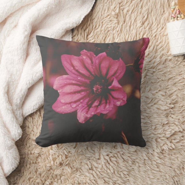 Flower in Water Droplets Throw Pillow Kussen (Deken)
