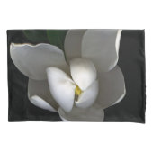 Flowers | Single White Magnolia Blossom Kussensloop (Voorkant)