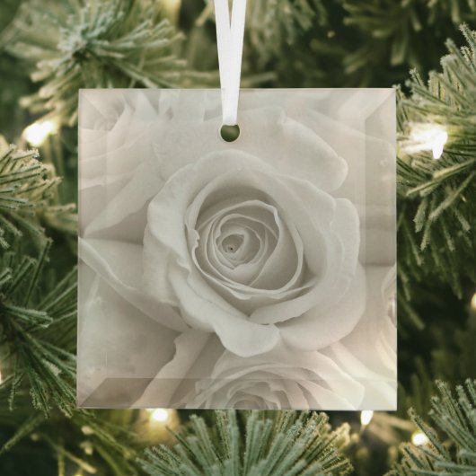 Flowers | White Roses Glas Ornament (Insitu)