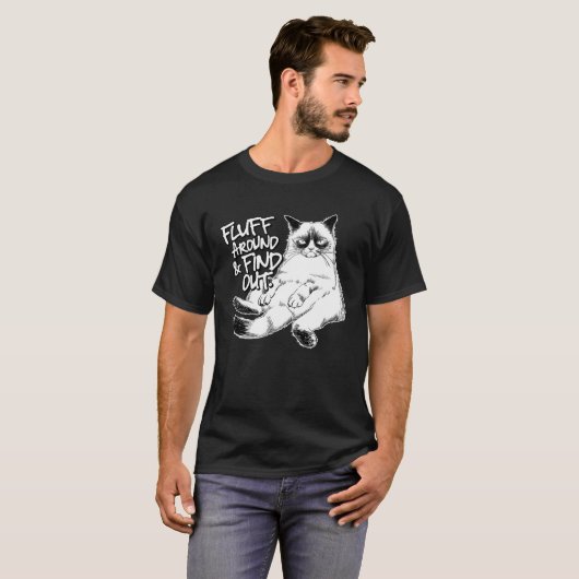 Fluff rond en Ontdek Grumpy Kat Sarcastic C T-shirt (Voorkant volledig)