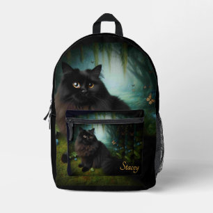 Fluffy Black Cat in Misty Bossen Naam Bedrukte Rugzak