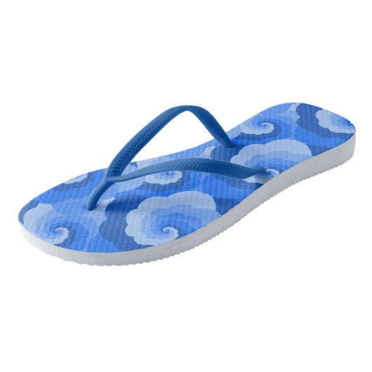 Fluffy Clouds Blue Spiral Teenslippers (Schuin)