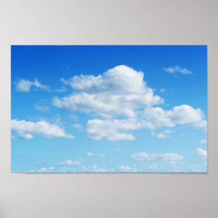 Fluffy Clouds en Blue Sky Poster