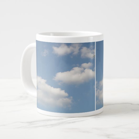 Fluffy Cumulus Clouds Mok (Voorkant links)