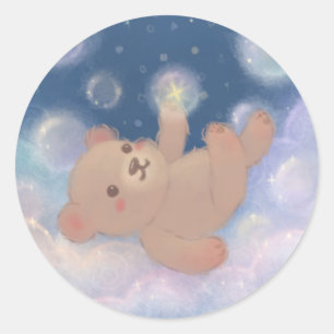 Fluffy teddybeer zwevend op wolken ronde sticker