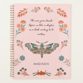 Fluitende Momenten: Een Jaar van Moth Magic Planner