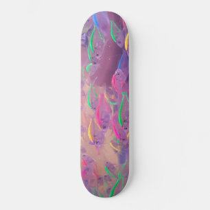 Fluorescente vis in het zee skateboard