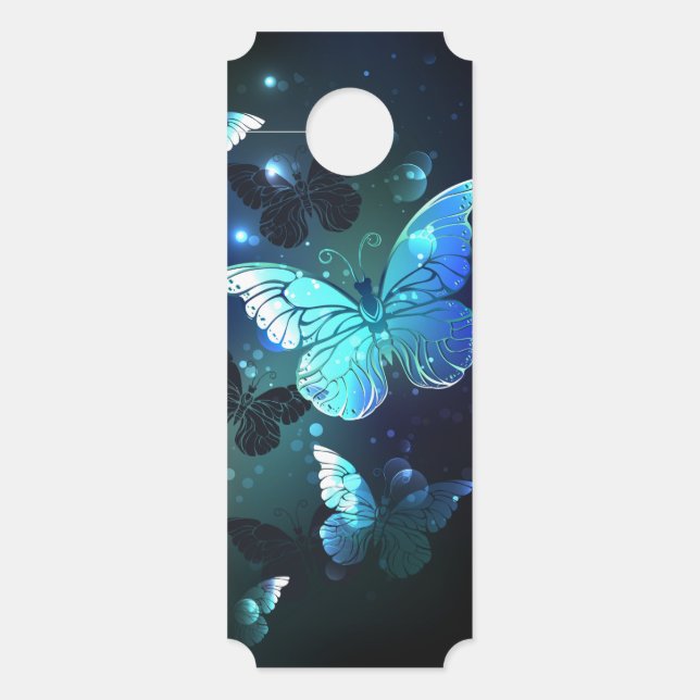 Fluttering Night Butterfly (Voorkant)