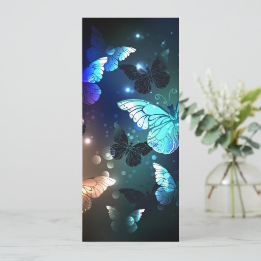 Fluttering Night Butterfly Aankondiging (Staand voorkant)