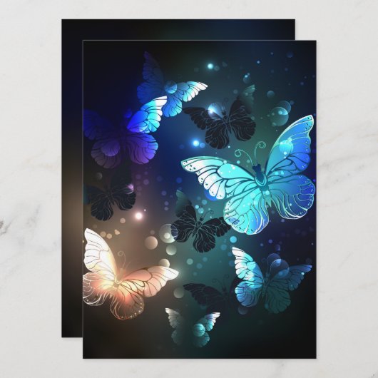 Fluttering Night Butterfly Feestdagenkaart (Voorkant / Achterkant)