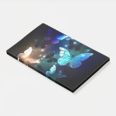 Fluttering Night Butterfly Post-it® Notes (Schuin)