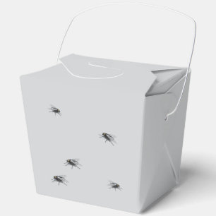 Fly Buddy veel grijze vliegen halen uit doos Bedankdoosjes