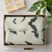 Flying Bats on Yellow Tissue Paper Tissuepapier (Geschenk)