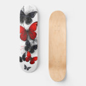 Flying Black en Red Morpho Vlinders Skateboard (Voorkant)