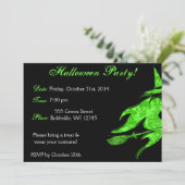 Flying Green Witch Halloween Invitation Kaart (Staand voorkant)