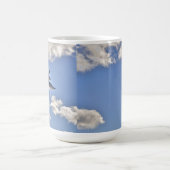Flying Gull & Clouds Wildlife Birdlover Gift Koffiemok (Center)