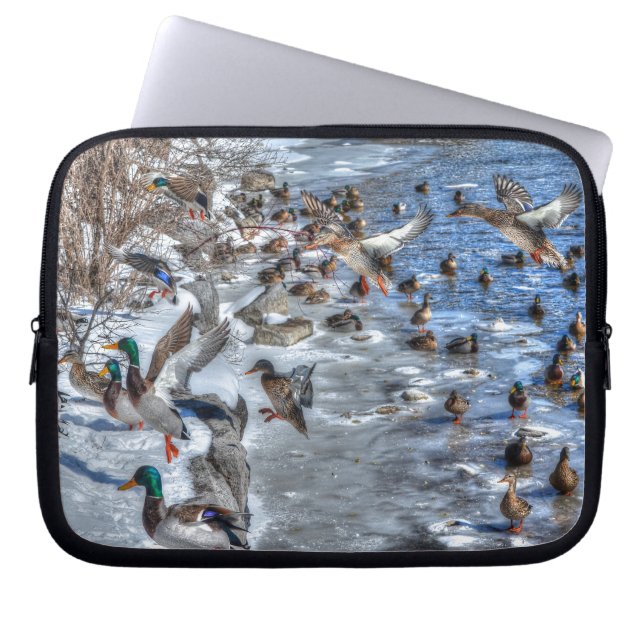 Flying Mallard Ducks Wildlife Gift Laptop Sleeve (Voorkant)