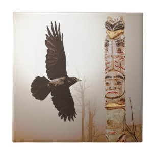 Flying Raven & Totem-Pole Fantasy Art Tegeltje