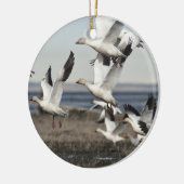 Flying Snow Geese Keramisch Ornament (Links)