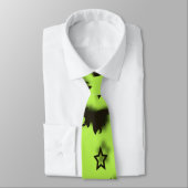 Flying witch among stars at Halloween night 3D Stropdas (Gebonden)