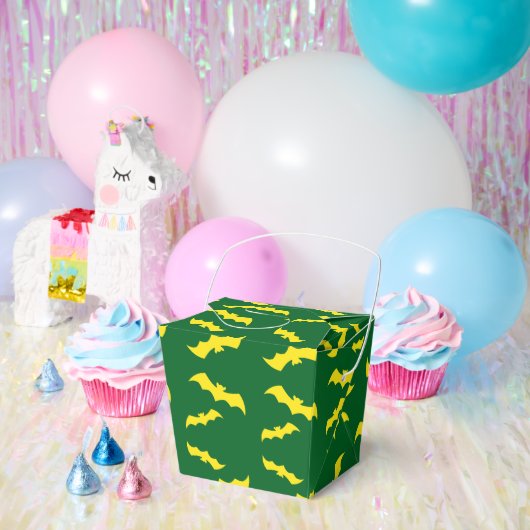 Flying Yellow Halloween Bats Bedankdoosjes (Feest)