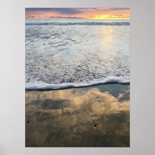 Foamy Waves bij Moonlight Beach Poster (Voorkant)