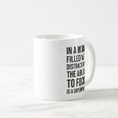 Focus is een Superpower - succes Motivatie Koffiemok (Voorkant rechts)