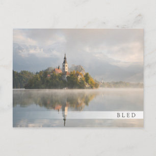 Foggy Bled Lake sunrise bar briefkaart