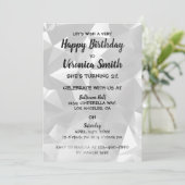 Foggy noir et blanc Invitation d'anniversaire (Debout devant)