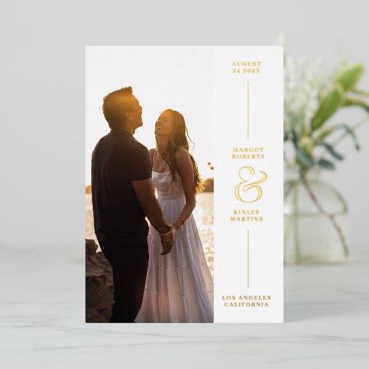 Foil Elegant Ampersand Photo Enregistrer la carte (Debout devant)