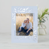 Foil Winter Wonderland Carte photo de vacances (Debout devant)