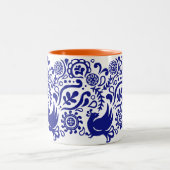 Folk Art Bird & Flower Pattern | Blauwe en witte M Tweekleurige Koffiemok (Center)