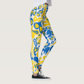 Folklore pattern with Oekrainian flag covu Leggings (Rechts)
