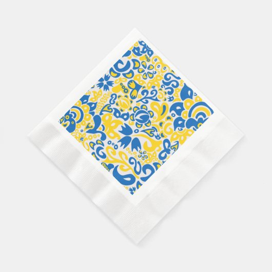 Folklore pattern with Oekrainian flag covu Servet (Hoek)