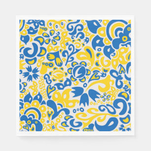 Folklore pattern with Oekrainian flag covu Servet