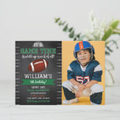 Football Jeu Heure Anniversaire Photo Invitation (Debout devant)