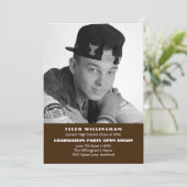 Football Photo Graduation Party Faire-part (Debout devant)